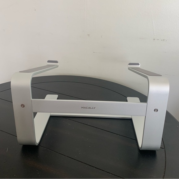 Macally Laptop Stand for Desk - Aluminum Laptop Riser Stand for Desk - Ergonomic - Picture 6 of 11